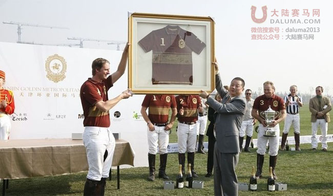 大陆赛马网 潘苏通:体验马球运动之美,品位富国高银高端时尚生活.jpg
