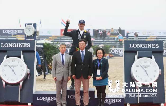 香港骑手林立信中国马术巡回赛成都站超高赛夺冠