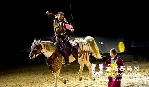 世界骑射大师千岛湖马术公园传艺 展示六艺传承文化