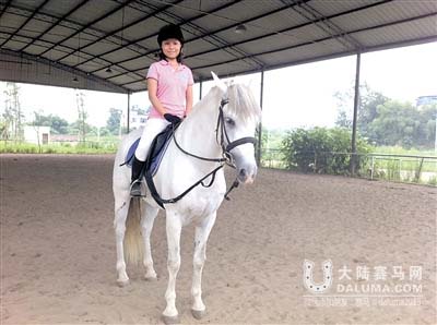 美女海归回国经营重庆马术俱乐部 获3000万风投欲上市