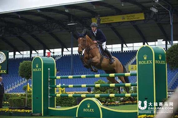 马与交响乐的完美结合!亚琛世界马术节盛大开幕 大陆赛马网.jpg