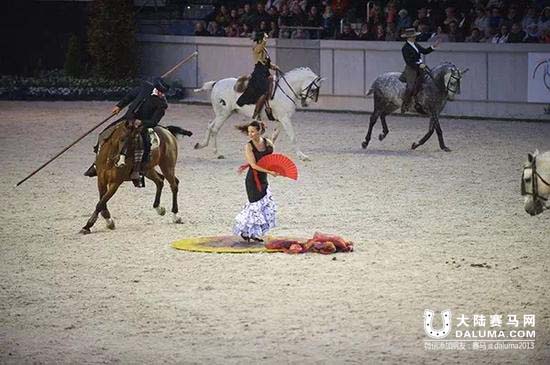 马与交响乐的完美结合!亚琛世界马术节盛大开幕 大陆赛马网8.jpg