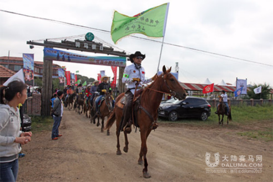 首届中国牛仔节在坝上草原举办 大陆赛马网.png