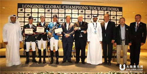 一场胜利两项冠军 葡萄牙女骑手问鼎浪琴环球马术冠军赛.jpg