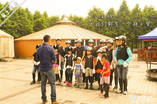 西部森林亲子马术冬令营火热招募中5.jpg