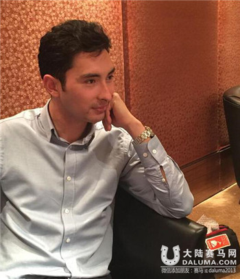 华天自曝与女友相恋四年 女粉丝：心碎一地