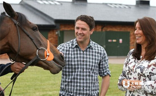 揭秘11位巨奖得主生活现状 赛车养马真奢4.jpg