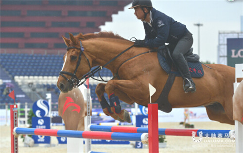 2016浪琴中国马术巡回赛 顶级骑手云集上海站开赛4.jpg