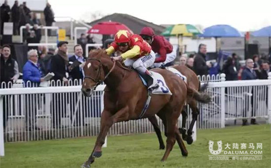 卫冕皇后加盟CHC皇家爱斯科特战队 (5).jpg