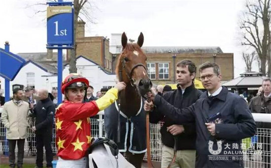 卫冕皇后加盟CHC皇家爱斯科特战队 (6).jpg