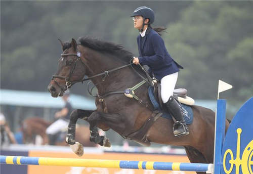 马术中巡赛广州总决赛开战 袁茂栋一骑绝尘