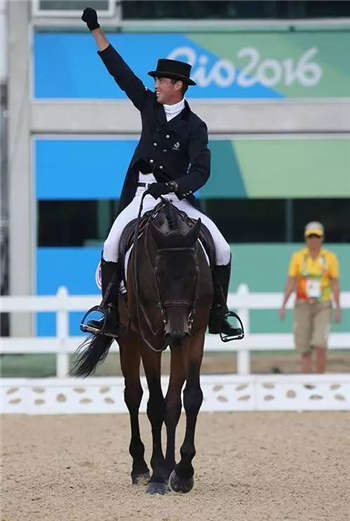 与奥运冠军邂逅!感受马术运动背后的精英属性2.jpg