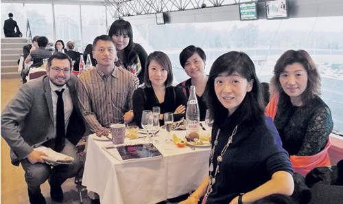 法国华人旅游界人士欲推“马文化”吸引中国游客 1.jpg