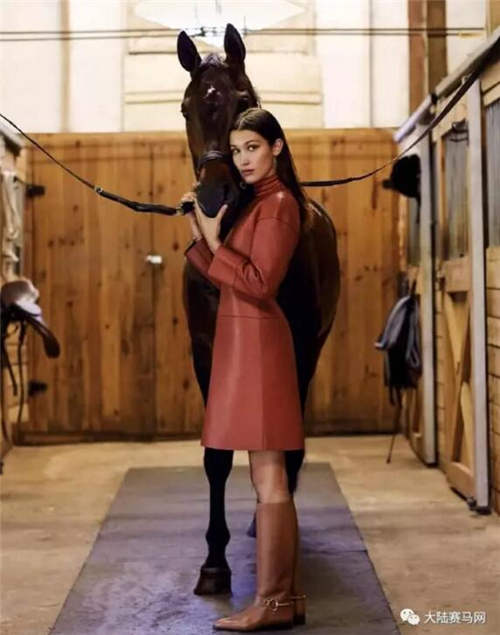 她是马术骑手,也是今年最红模特,丧着脸就能被时尚圈宠爱59.jpg
