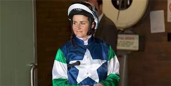 史上首位墨尔本杯女骑师控诉澳大利亚最著名赛马场不公平行为_副本.jpg