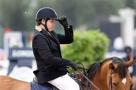 全国首张“青少年运动年卡”在渝推出 能学马术击剑04.jpg