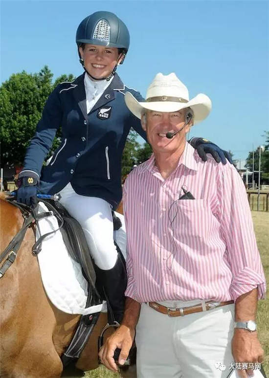 他不是骑手却在赛场上出现40年;他的经历让你了解马术的魅力2.jpg