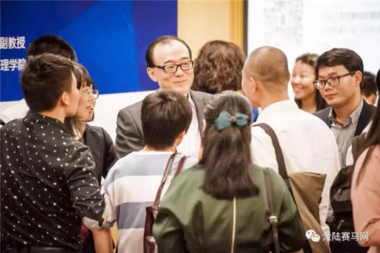 赛马进名校:CHC主席张祖德与复旦学子畅谈中国马产业机遇与创新8.jpg