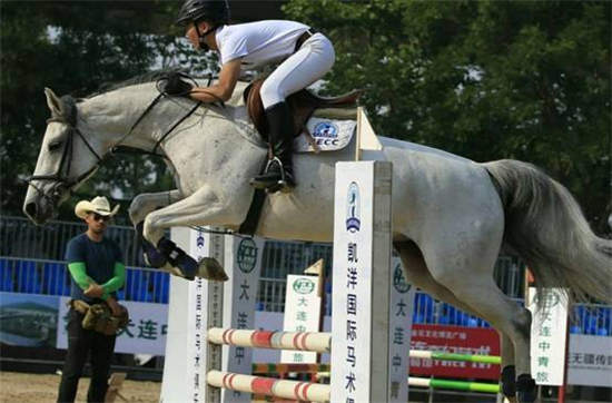 全国马术青少年联赛大连站开赛