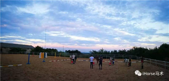 武汉iHorse马术俱乐部暑期第一期E级培训班顺利结业3.jpg