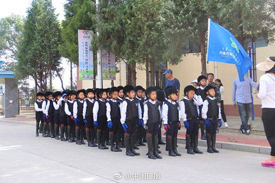 内蒙学生以后可能真的骑马“上学”了