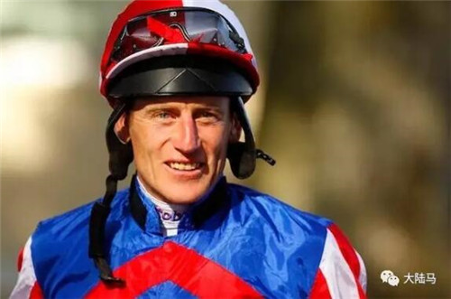 三度获得英国赛马年度最佳女骑师的凯西·甘农因伤宣布退役4.jpg