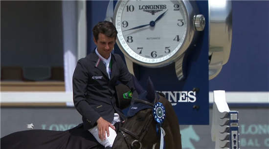 巴西骑手成上海马术冠军赛首日大黑马，世界排名第44逆袭世界第2