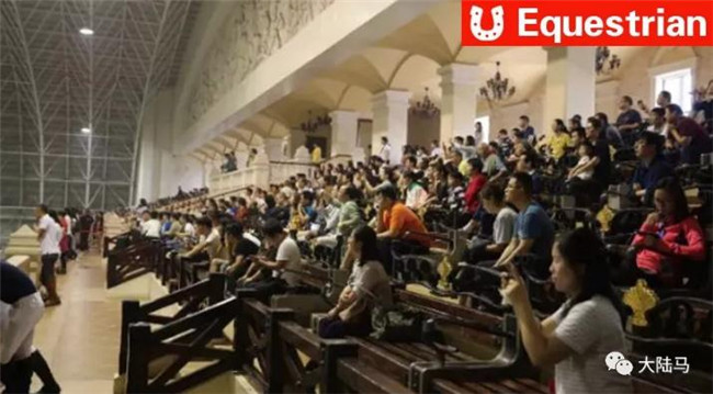 江苏站圆满落幕
！2018国际马联（FEI）青少年场地障碍赛暨城市系列菁英赛下一站重庆