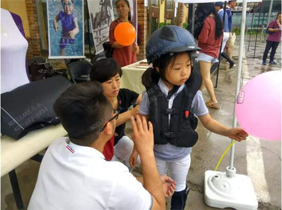 hit-air来啦!护甲界“特斯拉”亮相中联骑士联盟十五周年马术嘉年华 (9).jpg