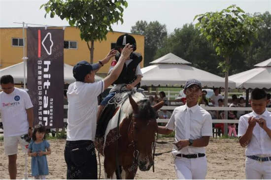 hit-air来啦!护甲界“特斯拉”亮相中联骑士联盟十五周年马术嘉年华 (14).jpg