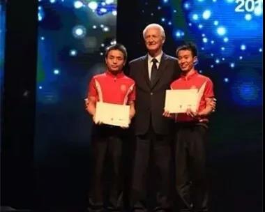 CHC伊泰大漠骑师覃勇三天内收获澳洲赛马第15、16冠！