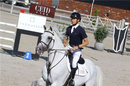 李耀锋	、史琪、史知让在荷兰中马国际欧洲联赛表现出色