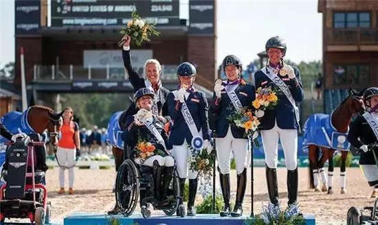 残疾人盛装舞步�：世界马术运动会赛场上最美的笑容