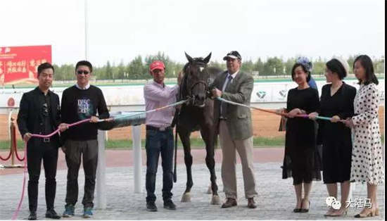 汉特日策骑“爱酒庄”逆转夺冠 离年度最佳骑师一步之遥