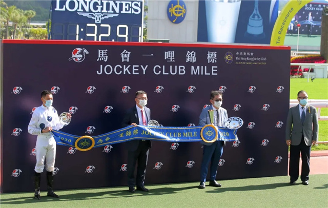 “金枪六十”成香港第四匹十连胜赛马:进军浪琴表香港一哩锦标(2).webp.jpg