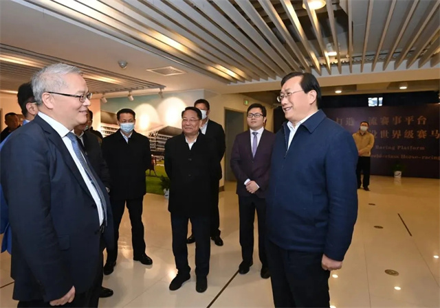 马闻早报丨武汉市委书记提出“做大做强赛马产业”,中马协在南京举办考评员培训 大陆赛马网 赛马网 赛马 (2).jpg