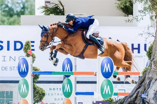 前世界第一马术骑手德莱斯特称雄国际马联五星级1 (3).jpg