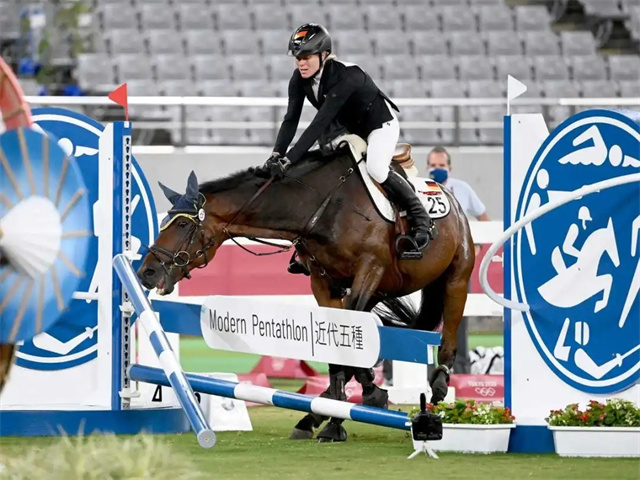 马闻早报丨奥运现代五项女子马术状况频发或使规则更改,大陆马直播玉龙第14赛马 (2).jpg