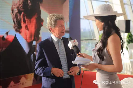 CHC国际顾问理事会主席约翰·沃伦阁下:贵族式的赛马 (2).jpg