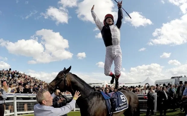 50岁三届世界最佳骑师戴图理:对赛马的热爱,是我继续前进的源动力 大陆赛马网 (1).jpg