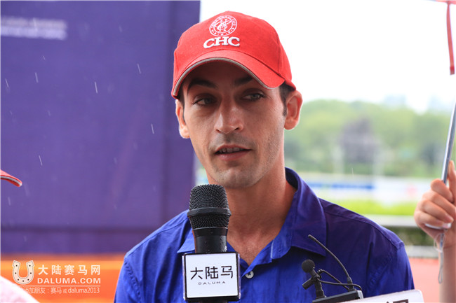 2016武汉速度赛马公开赛上半程收官赛 大陆赛马网 (18).JPG