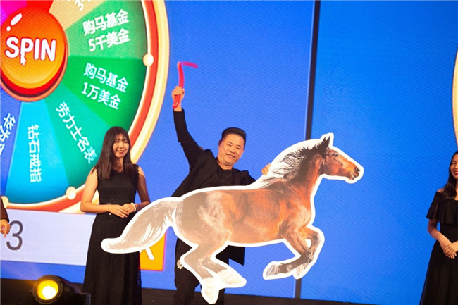 300华人马主齐聚马来西亚!德利会已成亚洲最大马主团体 大陆赛马网12.jpg