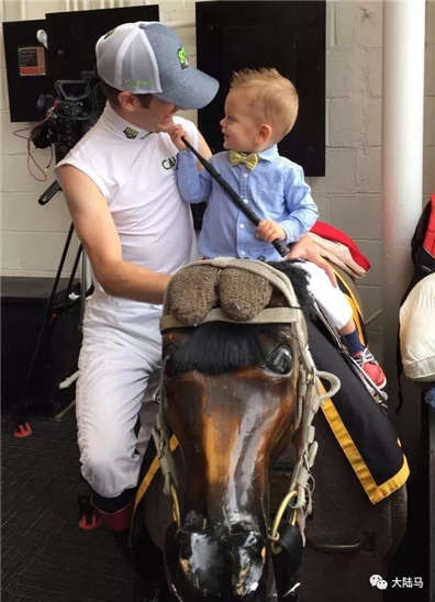 最好的圣诞节礼物,就是“马上”梦想成真11-大陆赛马网.jpg