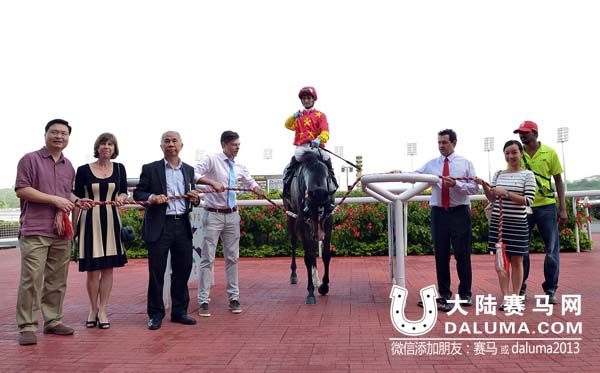 CHC杰士马主俱乐部一日横扫狮城三项冠军-胜利呼唤A La Victory.jpg