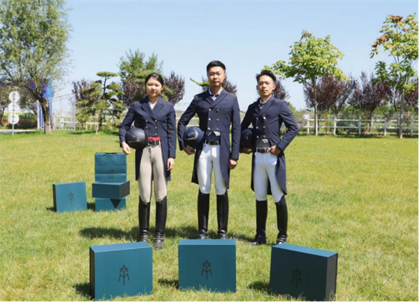 00后女骑手登全运会马术舞台,助家乡陕西实现零突破 大陆马 (2).png