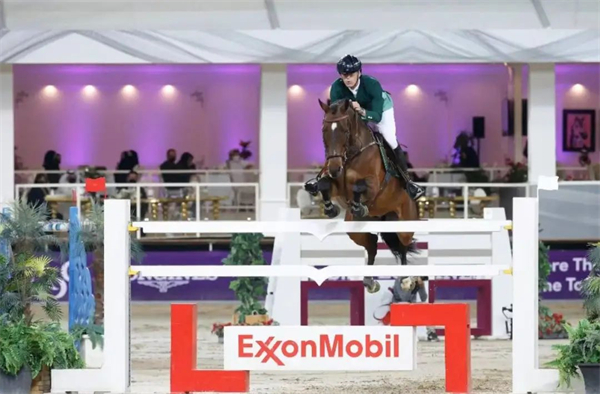 奥运冠军领衔6位世界前十骑手齐聚2022多哈国际马术节 大陆马.jpg