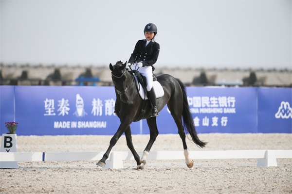 00后女骑手登全运会马术舞台,助家乡陕西实现零突破 大陆马 (3).png