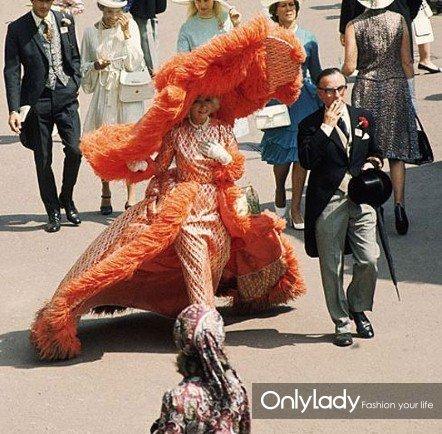 女人们如何抢走英国皇室赛马会的风头 大陆赛马网6.jpg