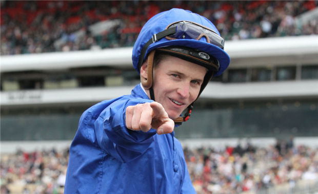 把热门赛马骑成倒数,“魔鬼”天才骑师被罚停赛三周!此前因赌马被禁赛18个月 大陆赛马网 (2).jpg