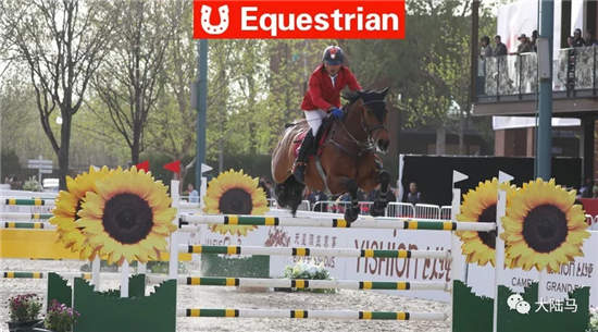 袁茂栋抵沪备战五星级马术赛
：俱乐部逾百名马主和上千名会员都在支持我！